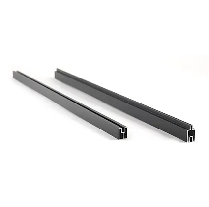 Alu Design top/bund skinne - Sort - 1800 mm - 1 sæt